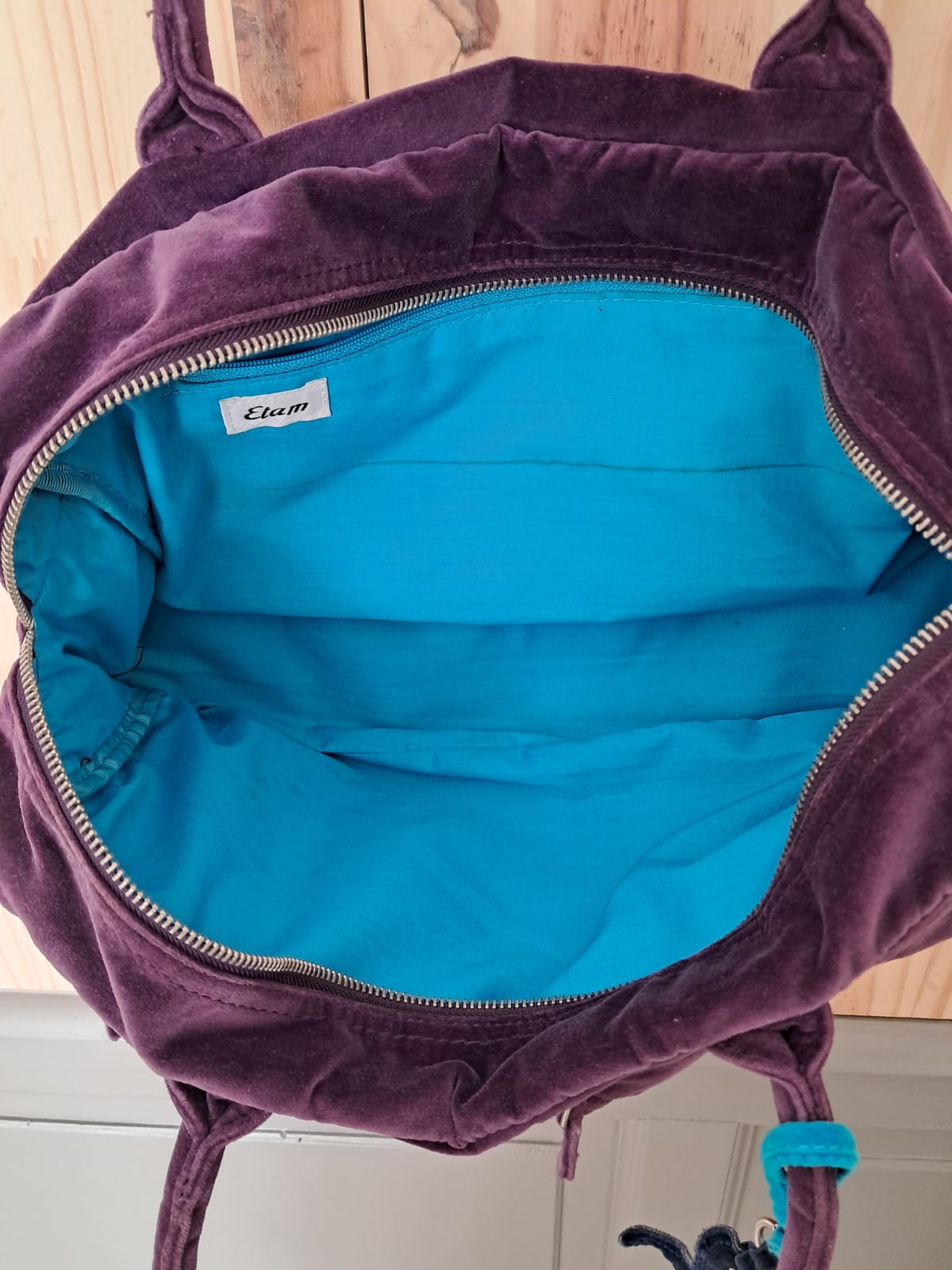 Sac vintage Etam velours violet intérieur turquoise - vue intérieur