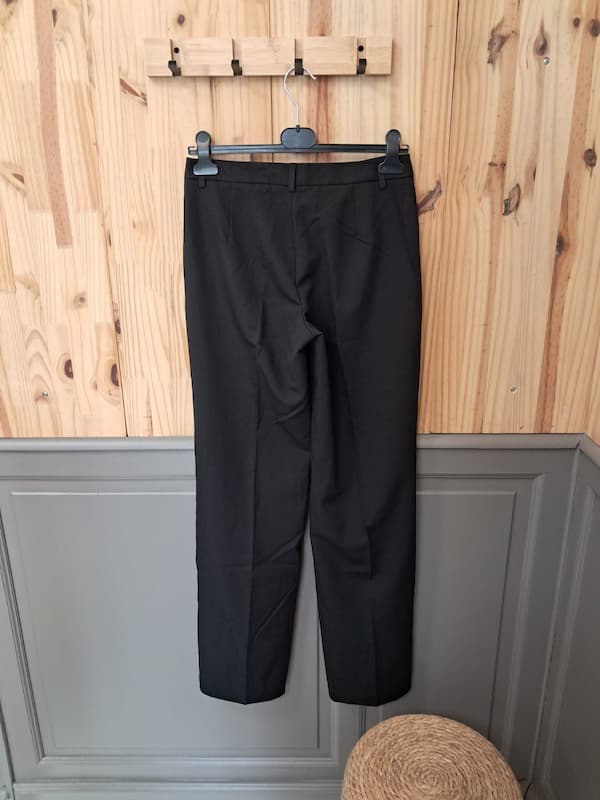 Pantalon Stradivarius Noir Neuf Étiquette Taille 38 - vue arrière - Seconde Main - Cool Frip