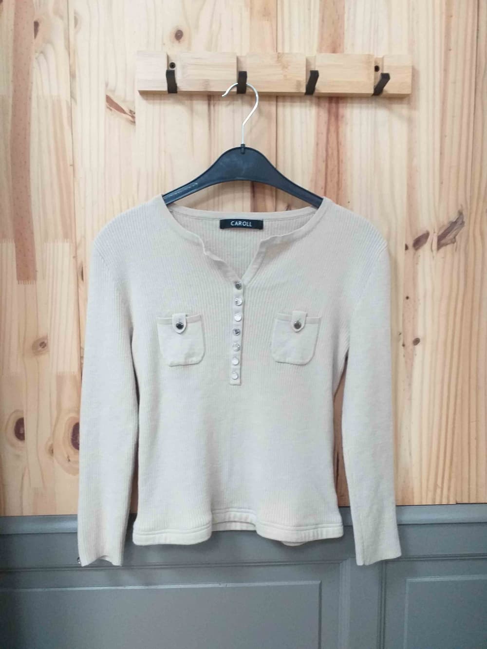 Haut Beige Caroll Laine Acrylique Femme 44 | Friperie Vintage Seconde Main COOL FRIP