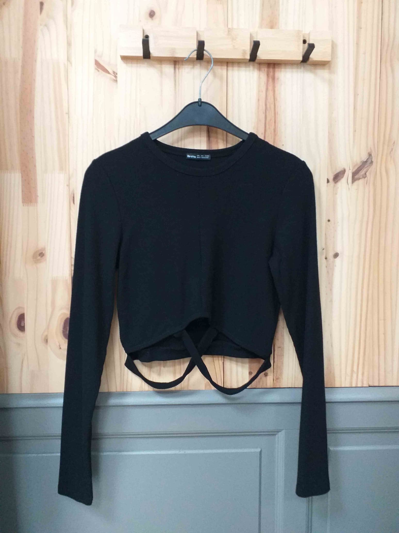 Haut Noir Bershka Polyester Coton Femme L | Friperie Vintage Seconde Main COOL FRIP