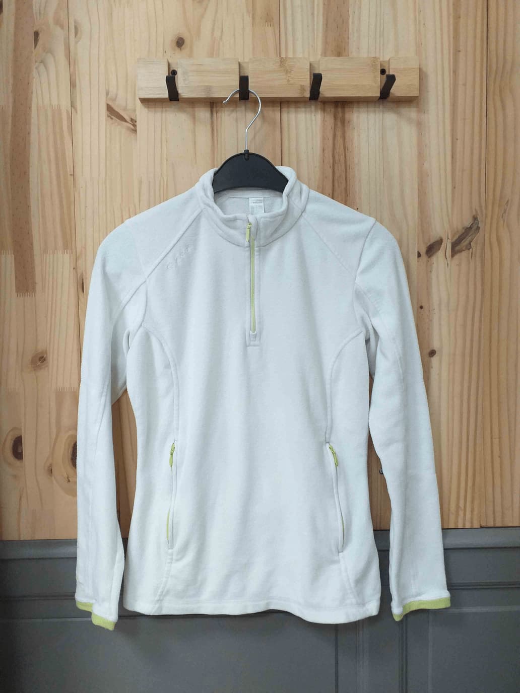 Polaire Blanche Queshua Zip Polyester Femme M | Friperie Vintage Seconde Main COOL FRIP