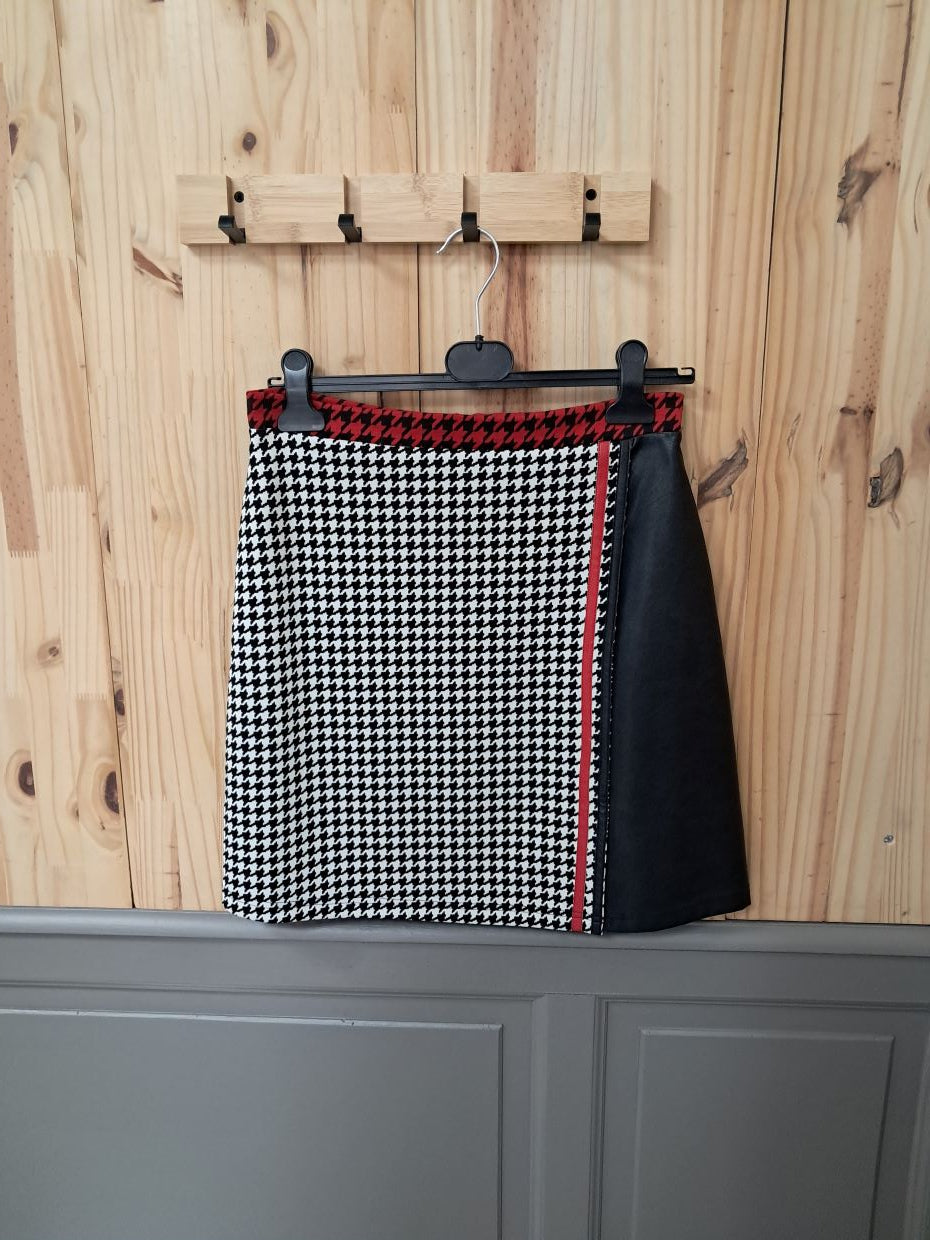 Jupe - Missing Johnny