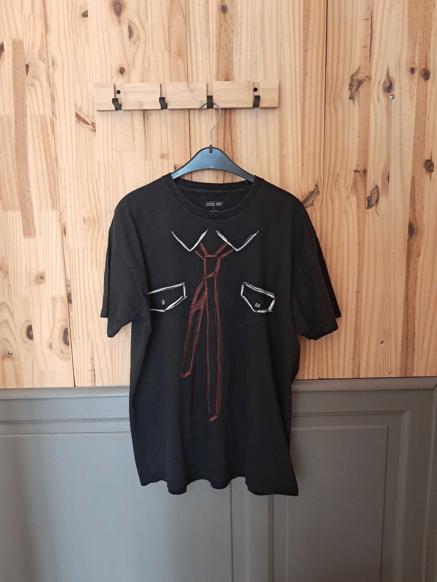 T-shirt Noir Urban Pipeline Costume Coton Mixte XL | Friperie Vintage Seconde Main COOL FRIP