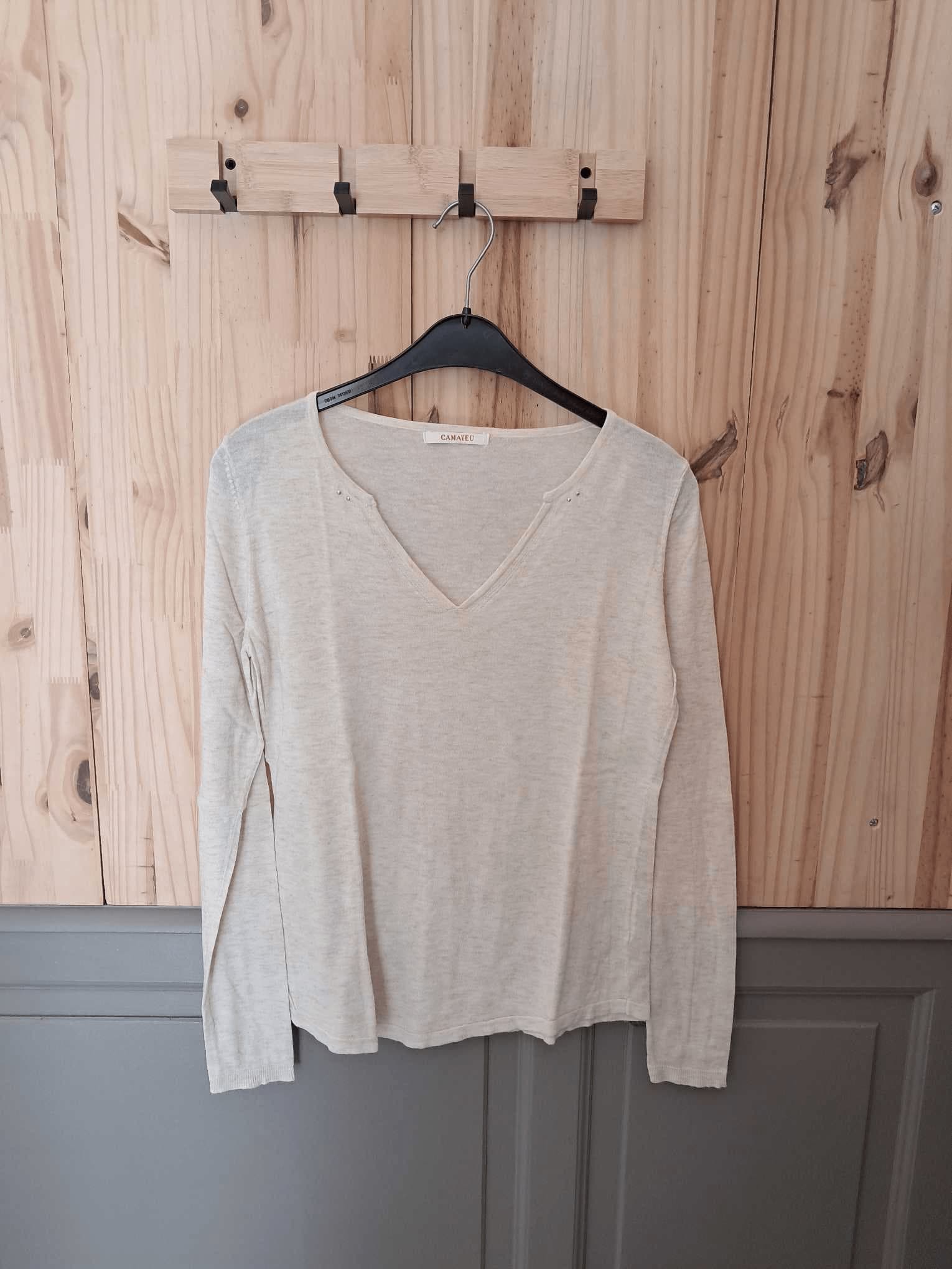 Haut Camaïeu Beige Col V Vintage Femme M - Friperie Seconde Main COOL FRIP  