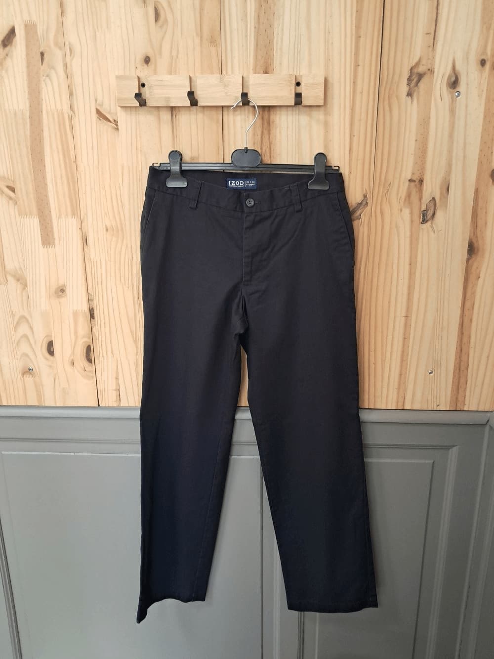 Chino Noir Izod Coton Homme W30-L32 | Friperie Vintage Seconde Main COOL FRIP