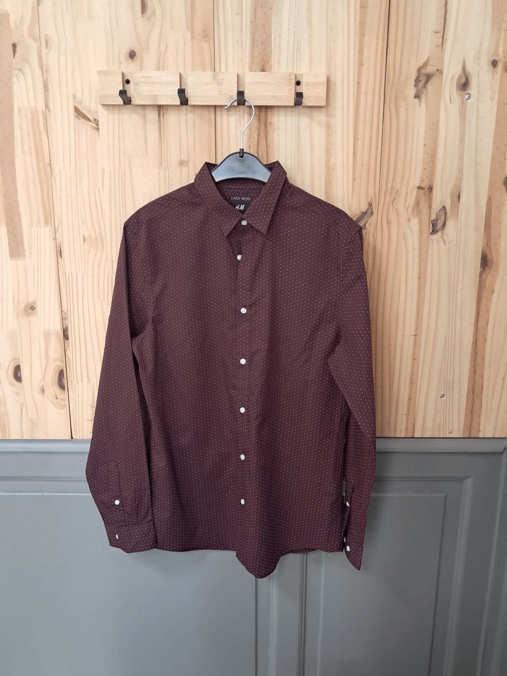 Chemise Bordeaux H&M Polyester Homme M | Friperie Vintage Seconde Main COOL FRIP