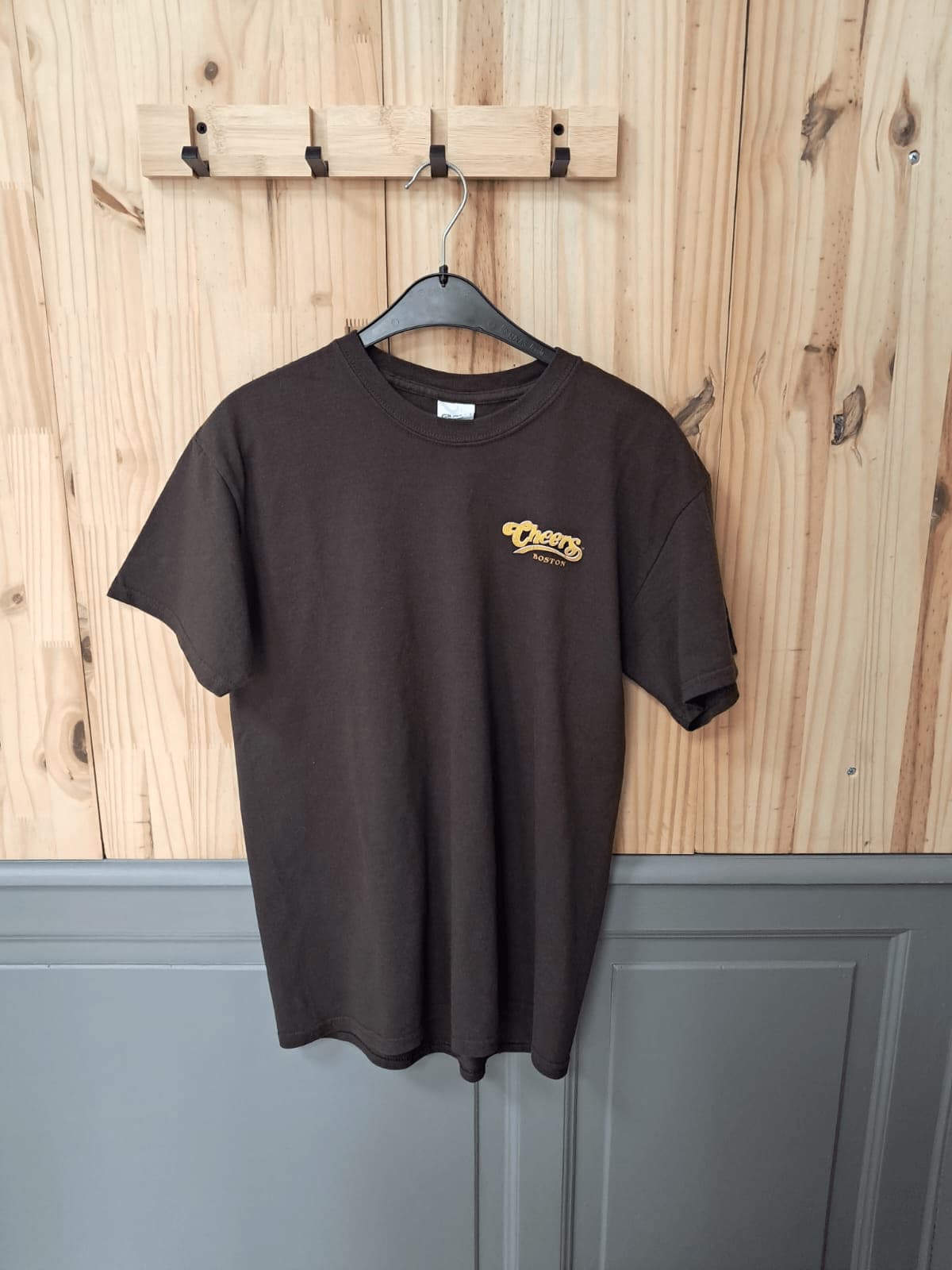 T-shirt Marron Gildan Cheers Boston Coton Homme M | Friperie Vintage Seconde Main COOL FRIP