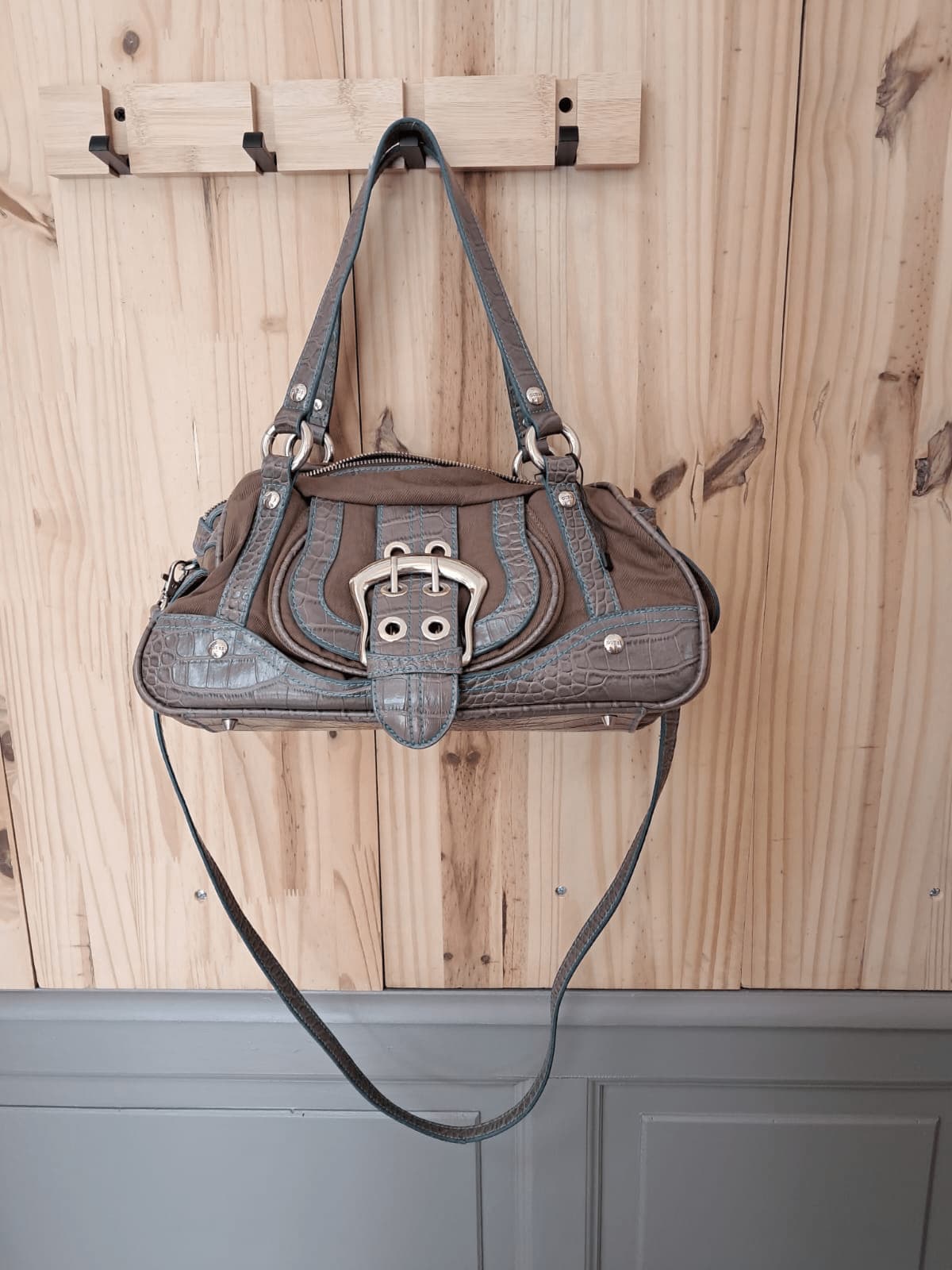 Sac Marron Bleu Guess Tissu Femme | Friperie Vintage Seconde Main COOL FRIP