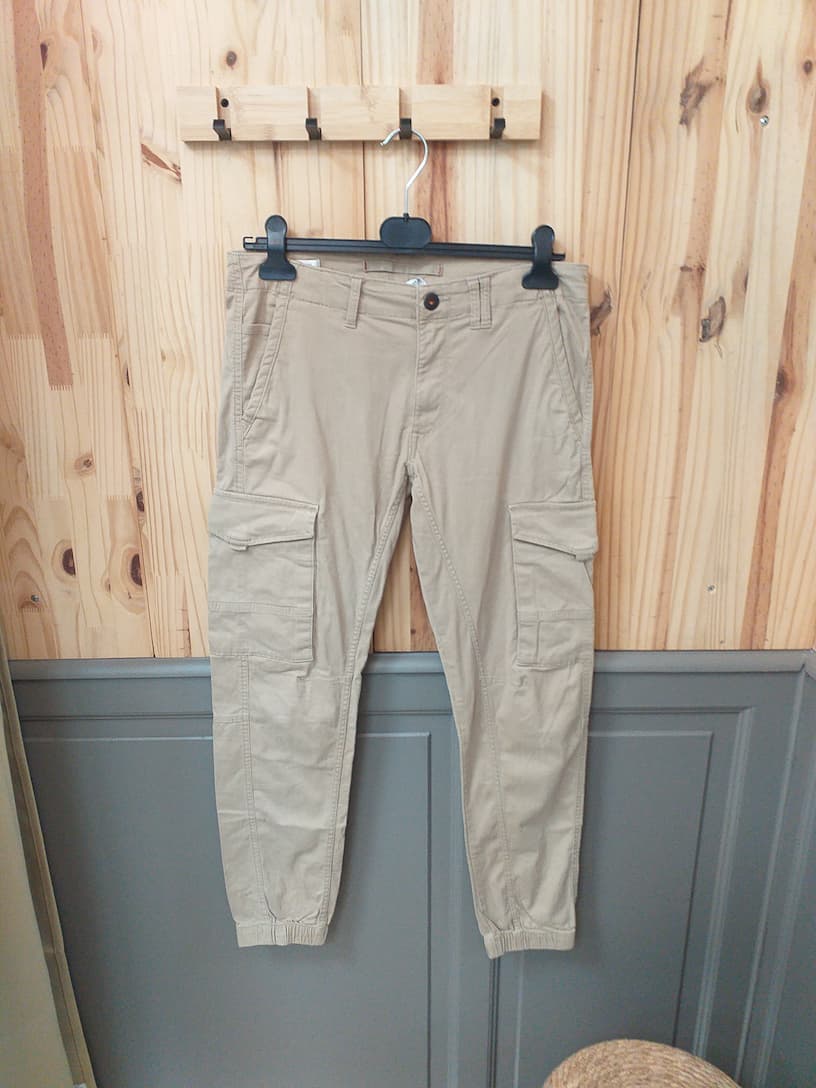 Cargo Jack & Jones Beige W32-L32 -  vue de devant - Vintage Streetwear Homme