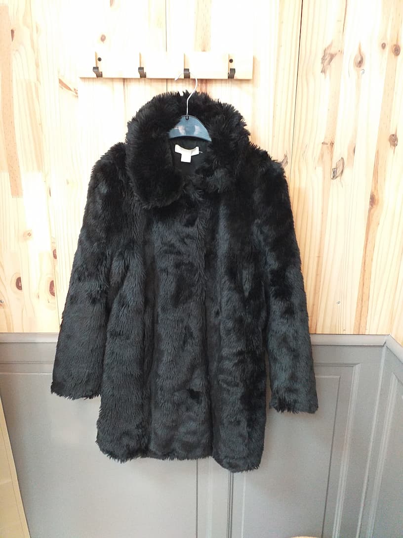 Manteau Mi-Long Noir H&M Taille 36 - vue de devant - Vintage Streetwear Femme