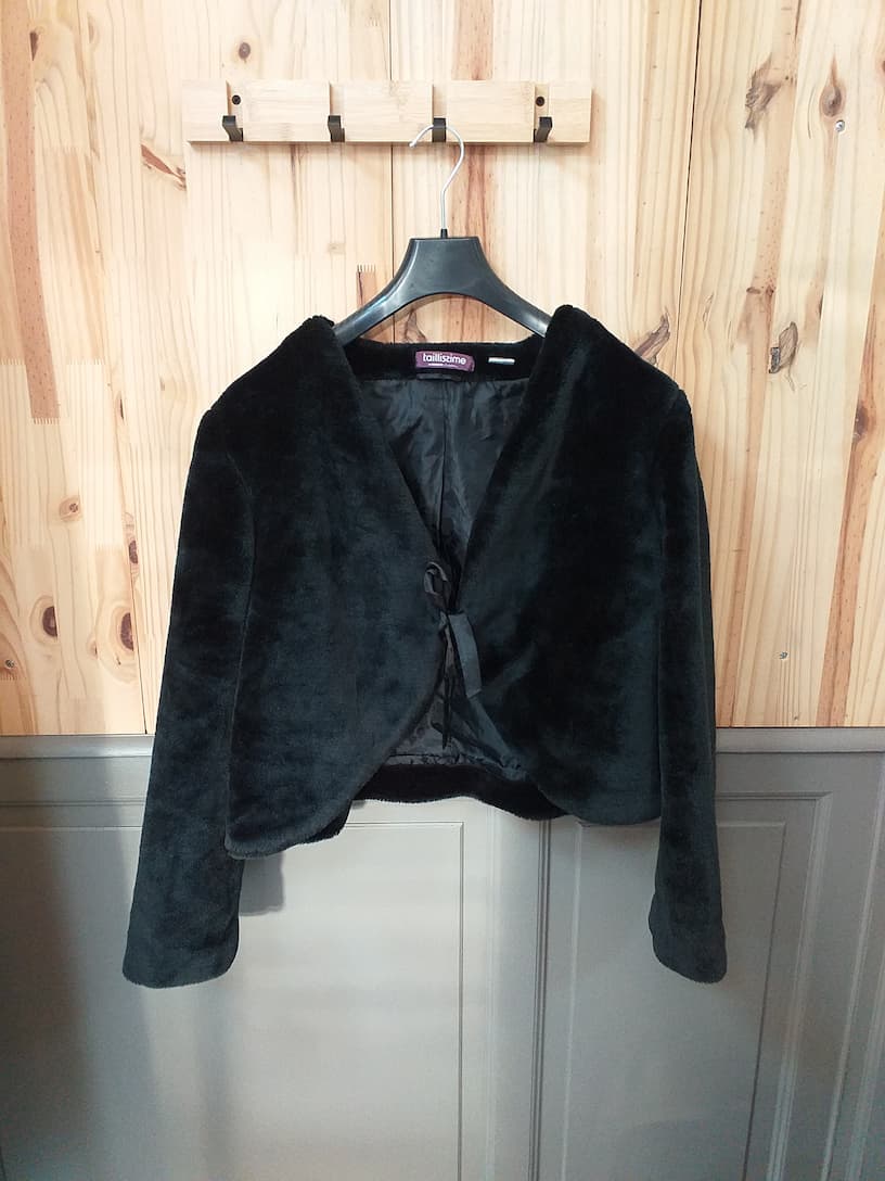 Bolero Noir Taille 48 - vue de deavnt - Taillissime Vintage