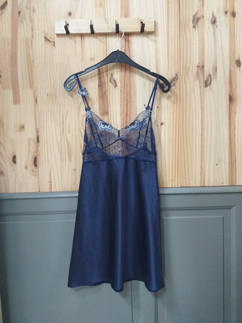 Nuisette Noir Polyester Polyamide Viscose Femme L | Friperie Vintage Seconde Cool Frip