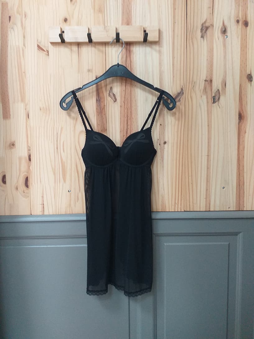 Nuisette Noir Femme S | Friperie Vintage Seconde Cool Frip