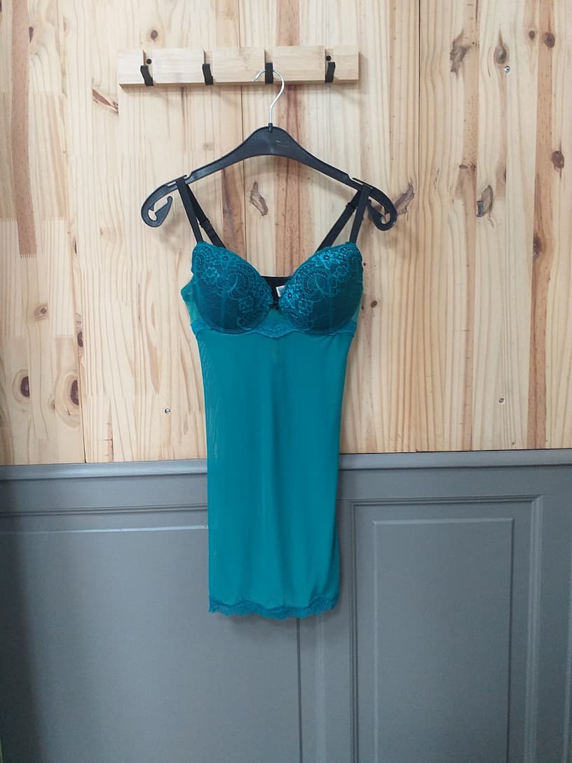 Nuisette Vert Polyester Élasthane Femme 95C | Friperie Vintage Seconde Cool Frip