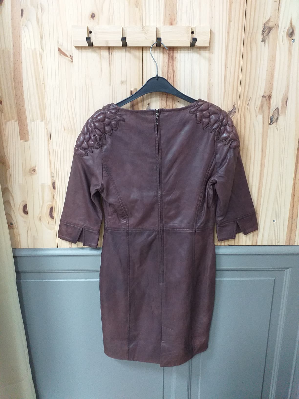 Robe Cuir Violine M Femme - vue arrière | Friperie Vintage Seconde Cool Frip