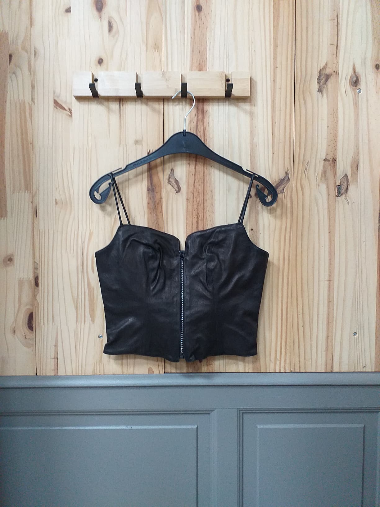 Bustier Cuir Noir M Femme - vue devant | Friperie Vintage Seconde Cool Frip