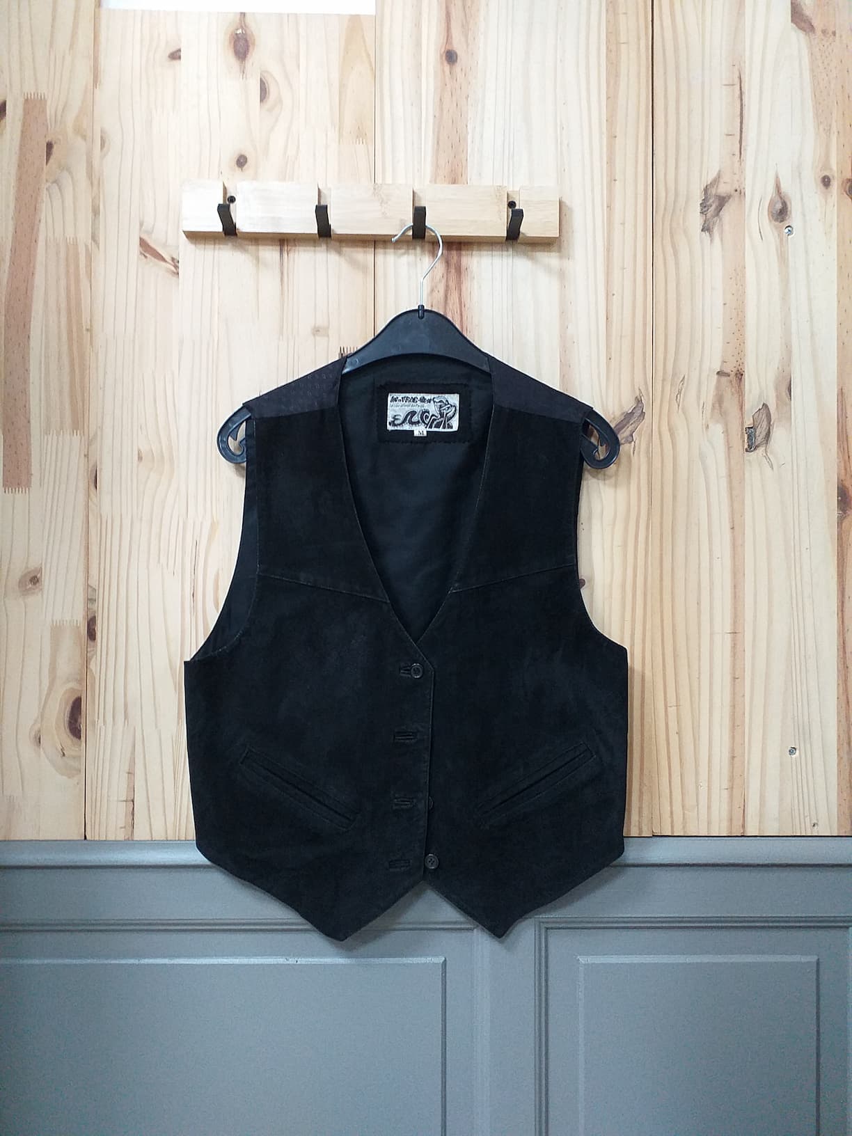 Gilet Cuir de daim Noir S Homme - vue devant | Friperie Vintage Seconde Cool Frip