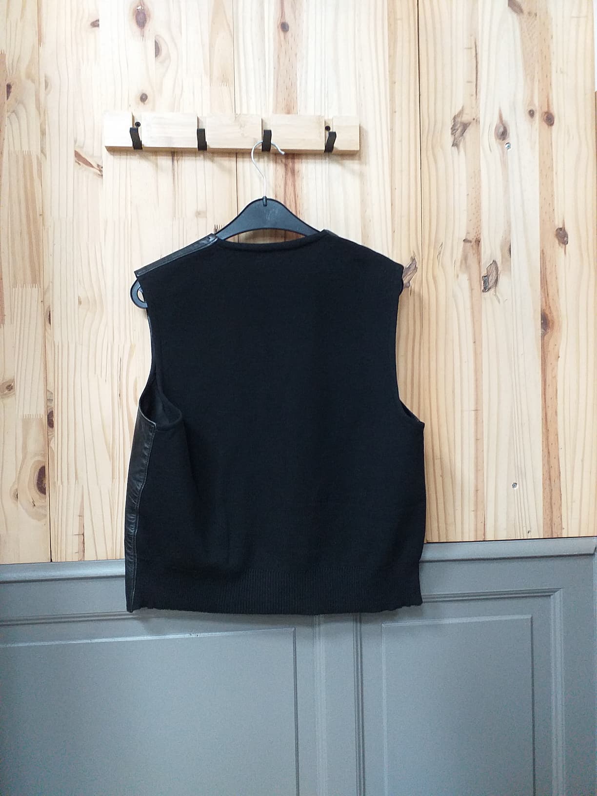 Gilet Cuir Noir M Homme - vue arrière | Friperie Vintage Seconde Cool Frip
