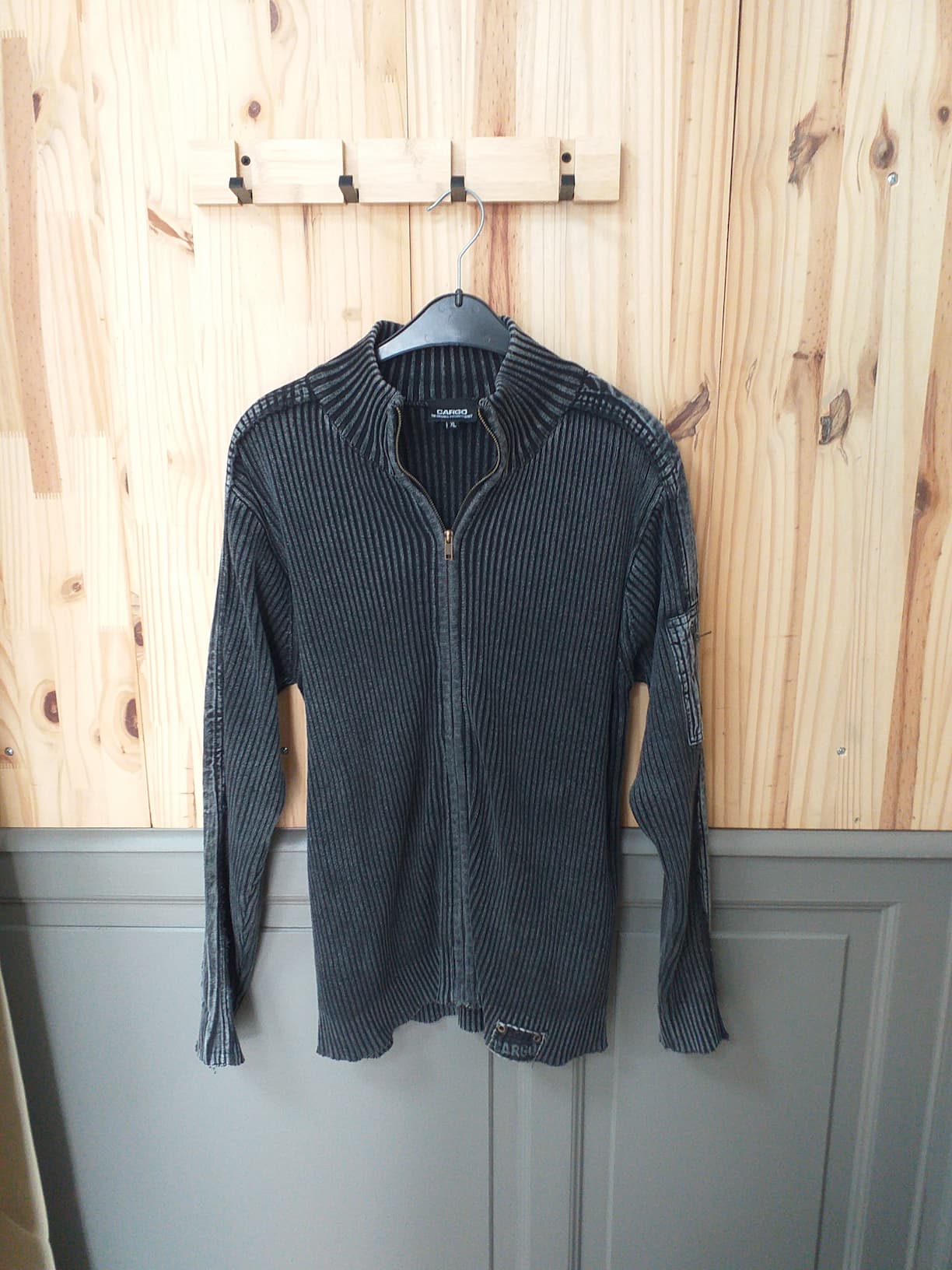 Pull Y2K Noir Coton Cargo XL Vintage | Cool Frip