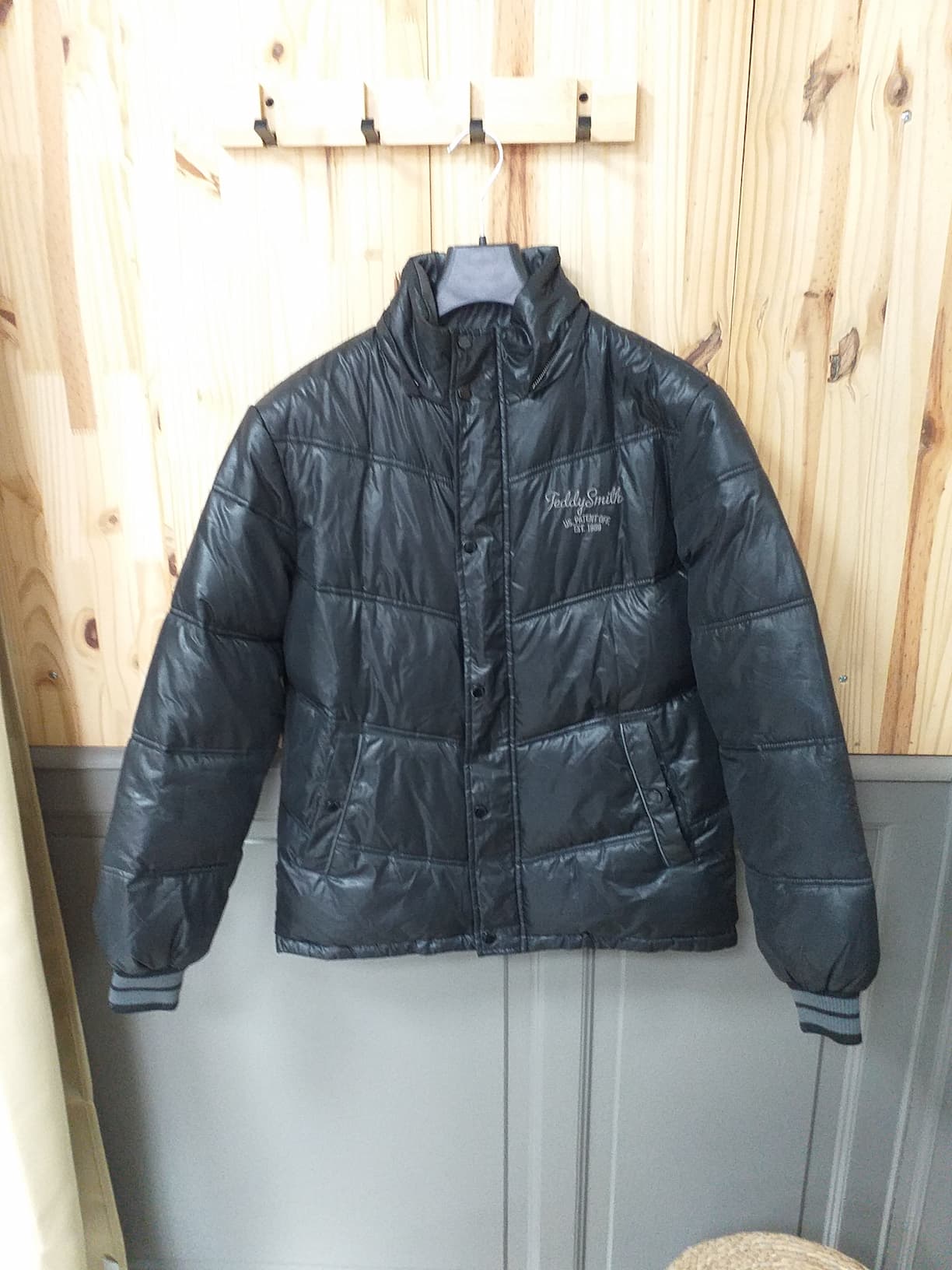 Doudoune Noir Polyester Femme M | Friperie Vintage Seconde Cool Frip