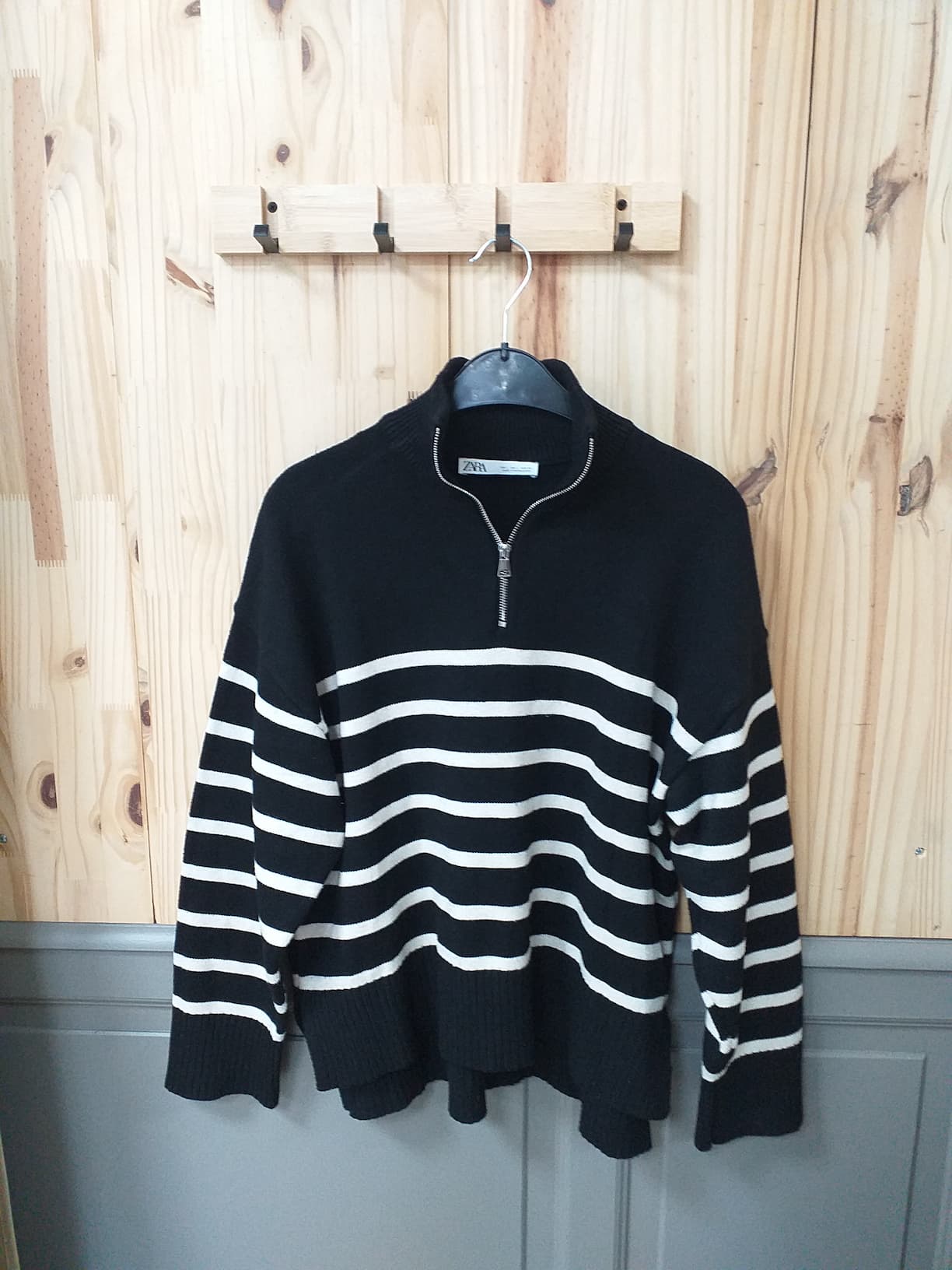 Pull Noir Blanc Viscose Polyester Polyamide Femme L | Friperie Vintage Seconde Cool Frip