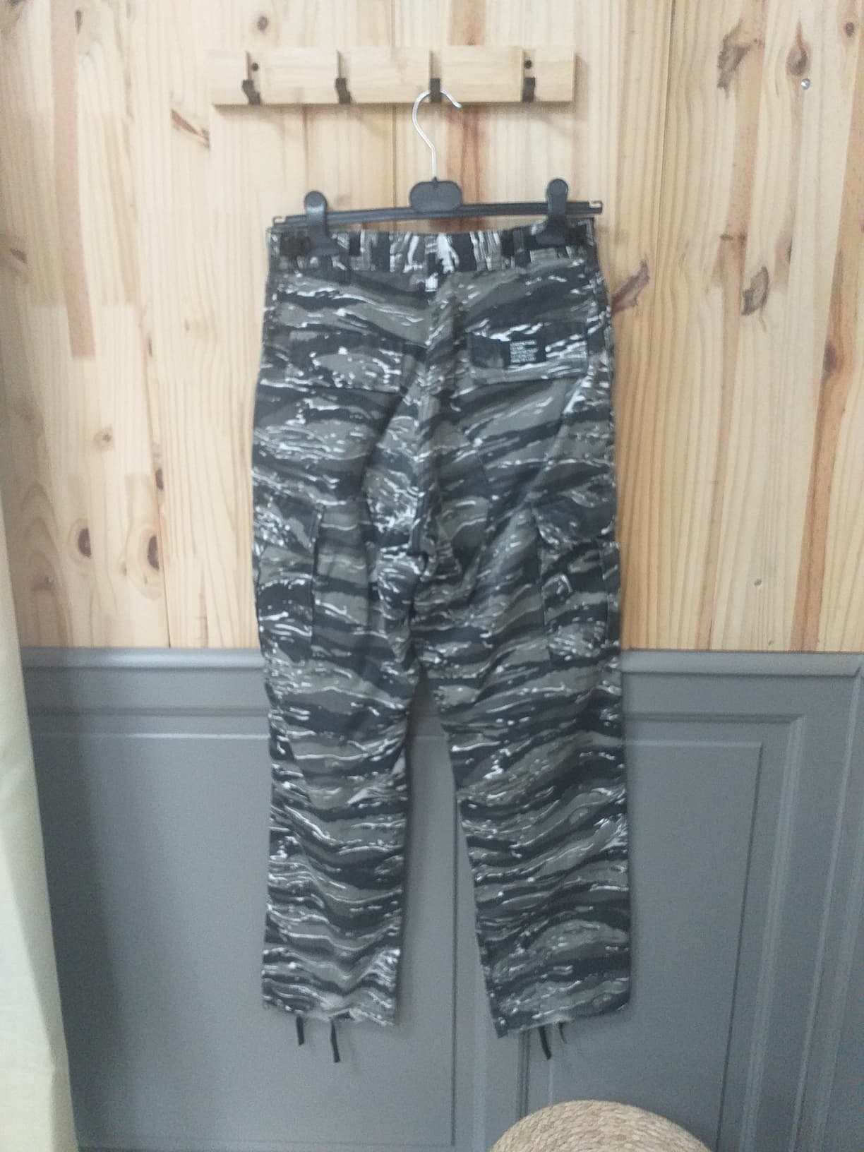 Pantalon Cargo Beige Coton Homme M - vue arrière | Friperie Vintage Seconde Cool Frip