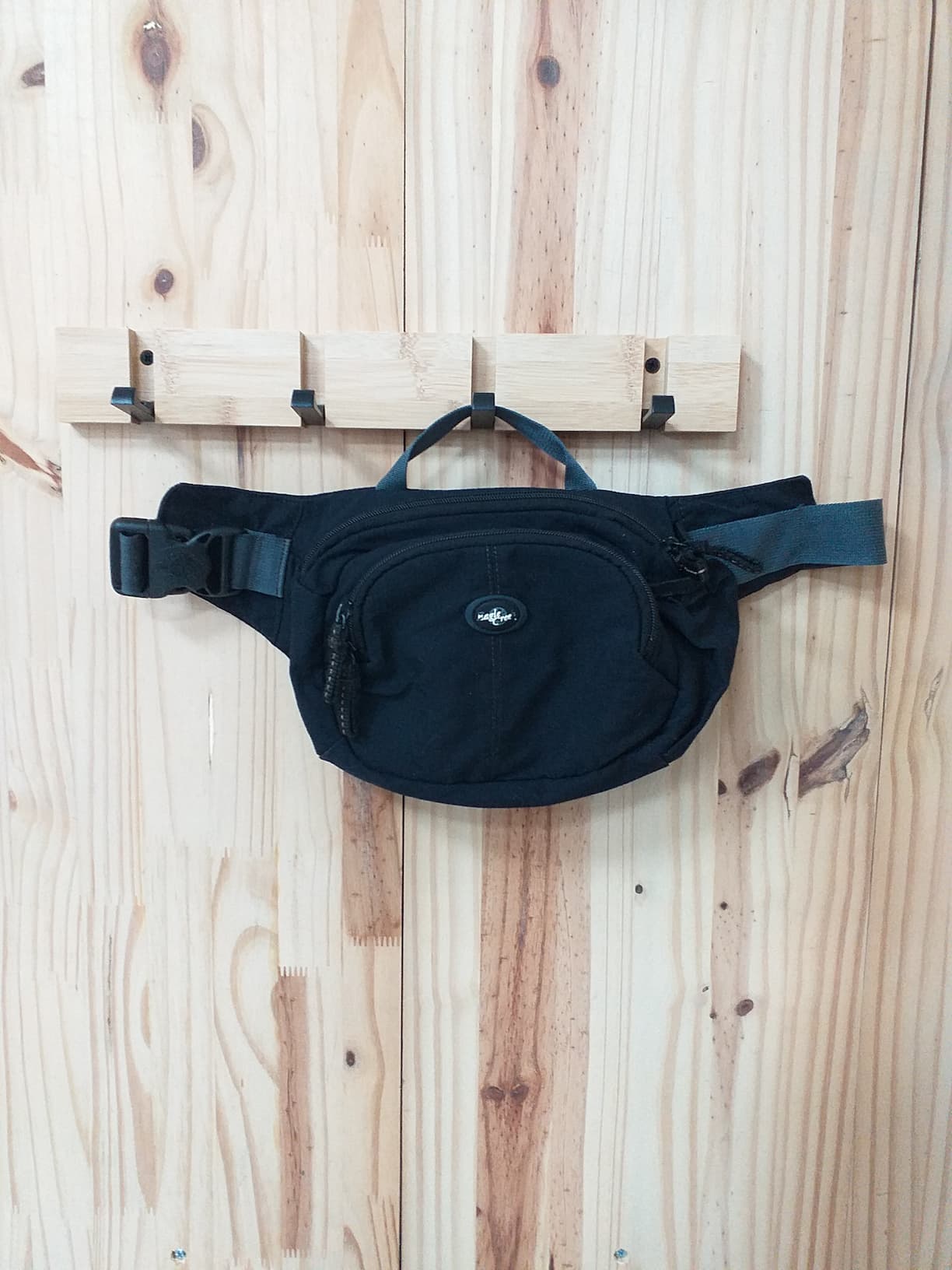 Sac banane Noir Nylon Unisexe | Friperie Vintage Seconde Cool Frip