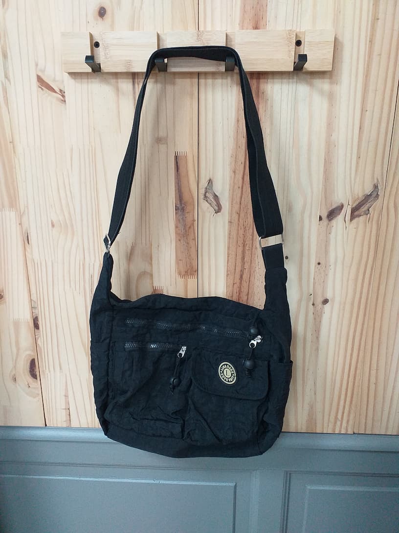 Sac bandoulière Noir Toile Femme | Friperie Vintage Seconde Cool Frip