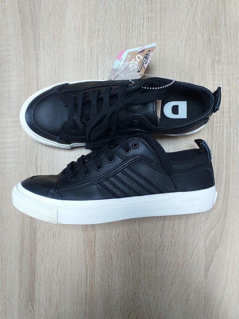 Basket Noire Coton Homme 40.5 - vue de côté et dessus | Friperie Vintage Seconde Main Cool Frip